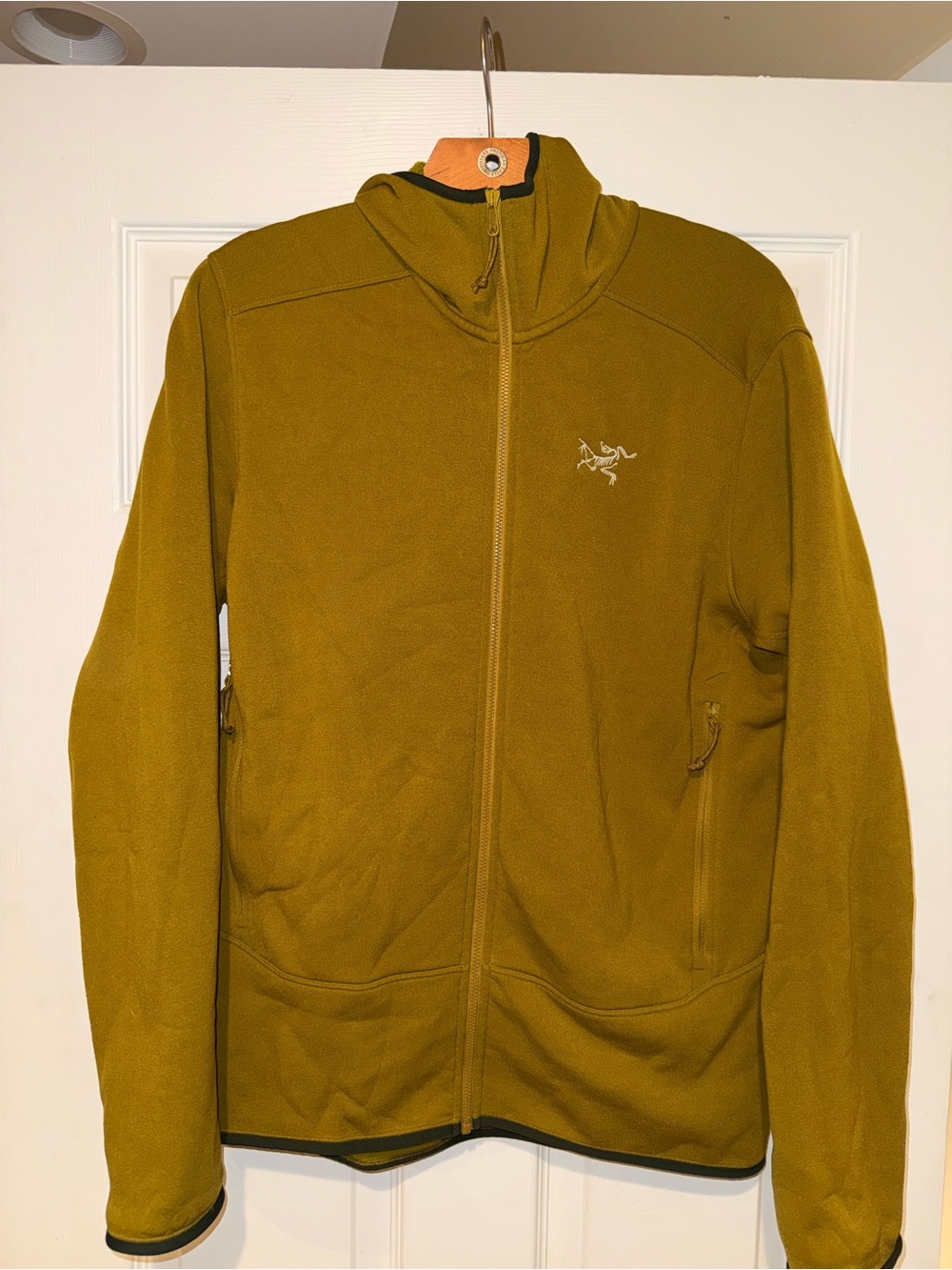 Arc’Teryx Olive Green Full-Zip Fleece Jacket